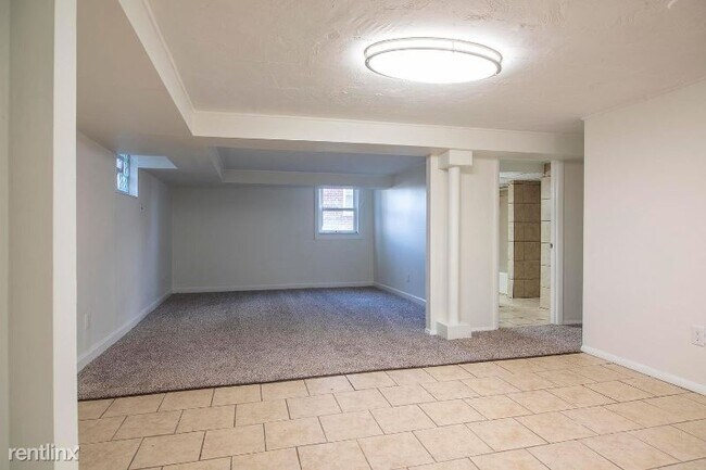 Building Photo - 2 br, 1 bath Townhome - 3404 Cambridge Ct # A