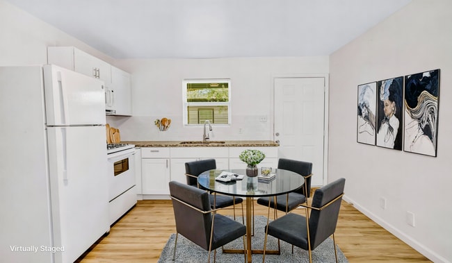 Foto del edificio - Cozy 1-bedroom, 1-bath duplex