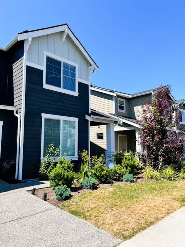 Foto del edificio - 3522 80th Ave NE