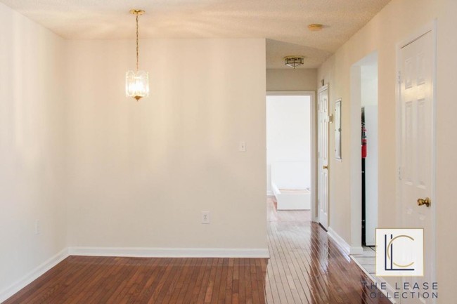 Foto del edificio - 2610 Wade Road SE #305
