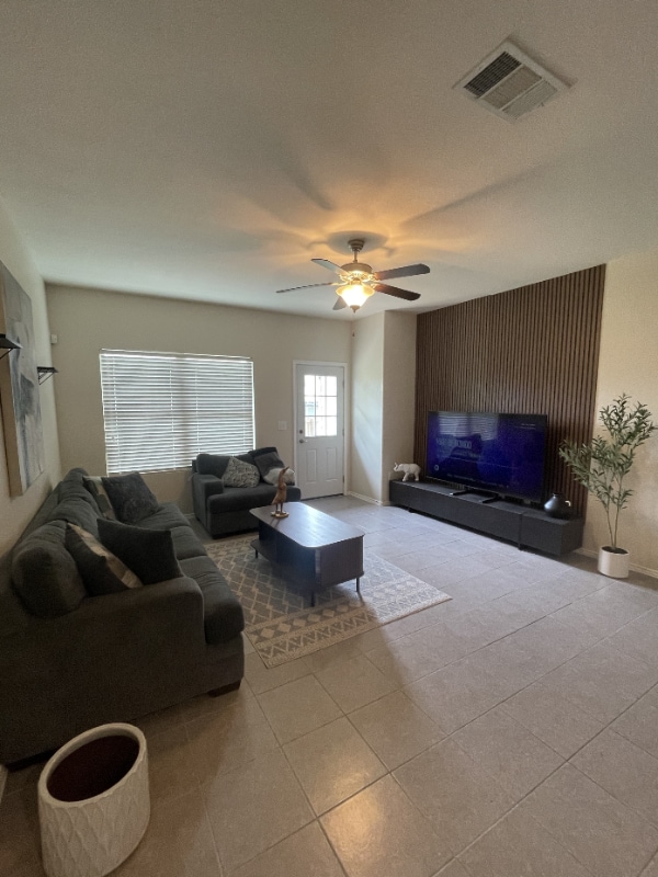 Foto del edificio - 3801 Black Granite Dr