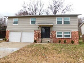 Building Photo - 2489 Millvalley Dr