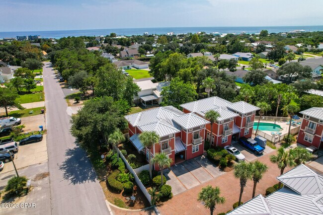 Foto del edificio - 100 Downing St