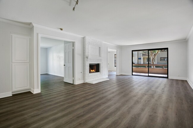 Foto del edificio - Enjoy the fireplace this winter! Spacious ...