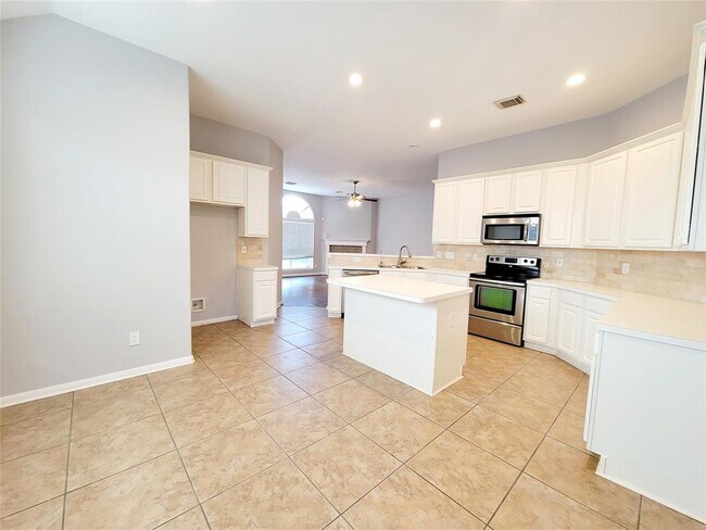 Foto del edificio - 23523 Peacock Gap Ln