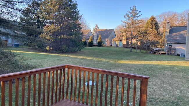 Foto del edificio - 24593 Enchanted Dr