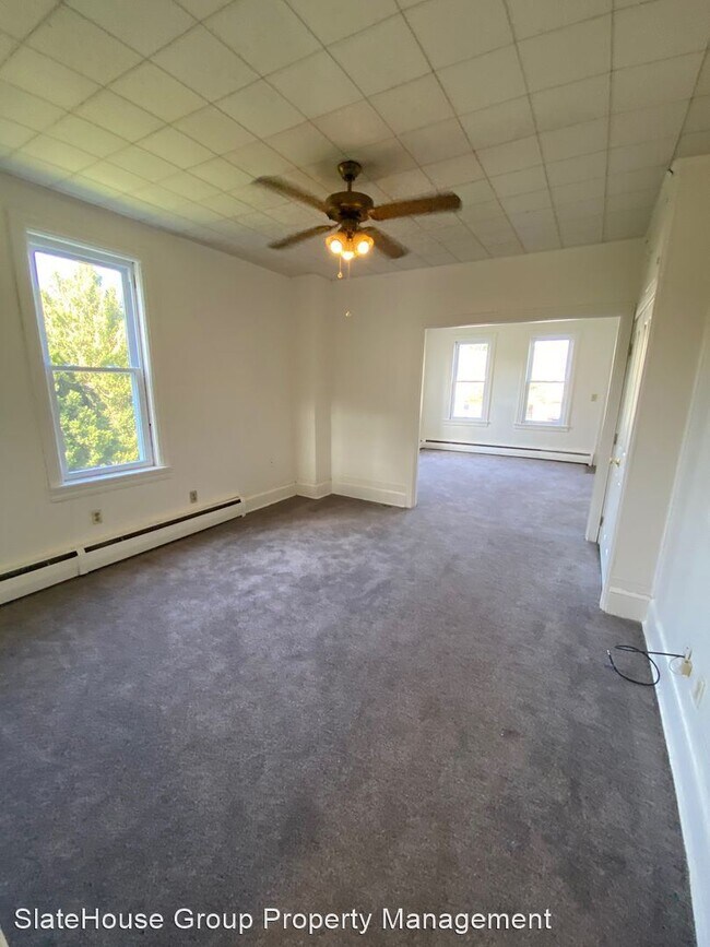 Building Photo - 3 br, 1.5 bath House - 208 Riders Way