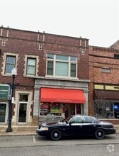 Building Photo - 147 W Market St