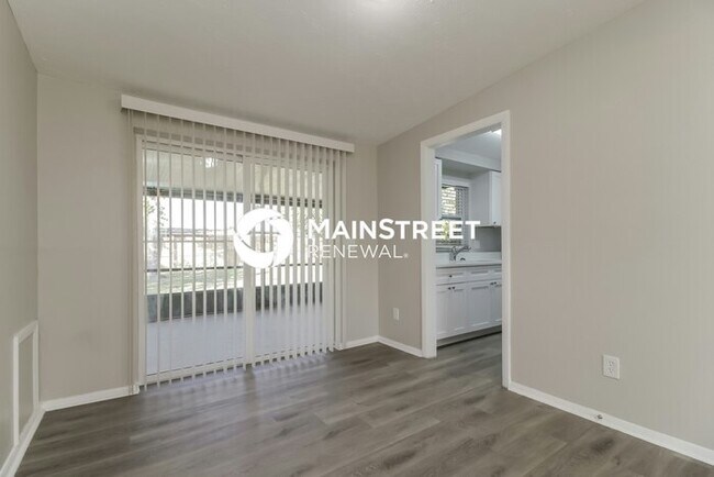 Building Photo - 4 Bedroom Pet-Friendly Home in ORLANDO, FL...