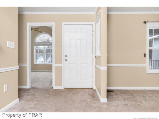Building Photo - 329 Abbottswood Dr
