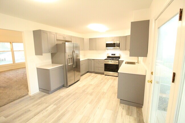 Foto del edificio - 3 Deerpath Rd
