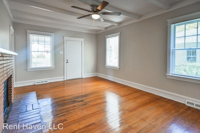 Building Photo - 3 br, 1 bath House - 608 Muller Ave