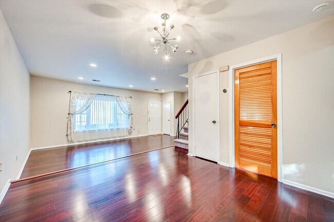 Foto del edificio - 1224 Thomas Ave