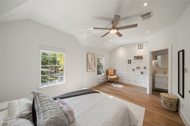 Building Photo - 258 Sentry Maple Pl