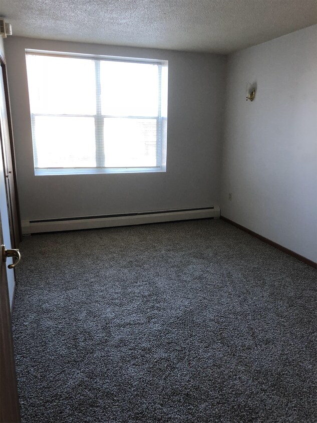 Building Photo - 2020 N 28th St