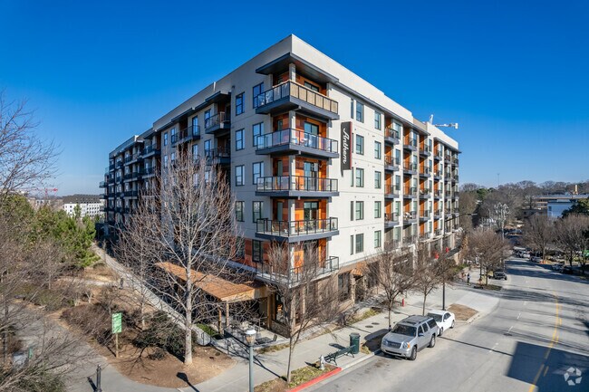 Building Photo - Anthem on Ashley