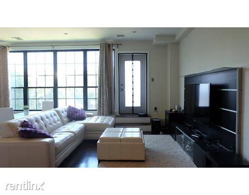 Foto principal - 141 W 2nd St