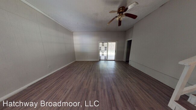 Building Photo - 4 br, 2.5 bath House - 4240 Oakhill