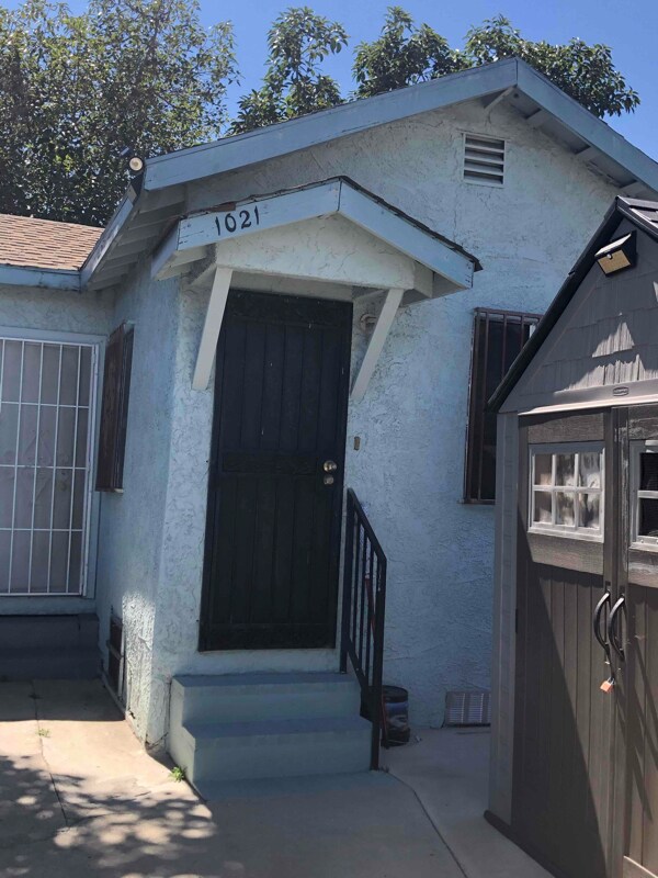 Building Photo - 1021 S Downey Rd