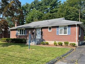 Building Photo - 21 Lindy Ln