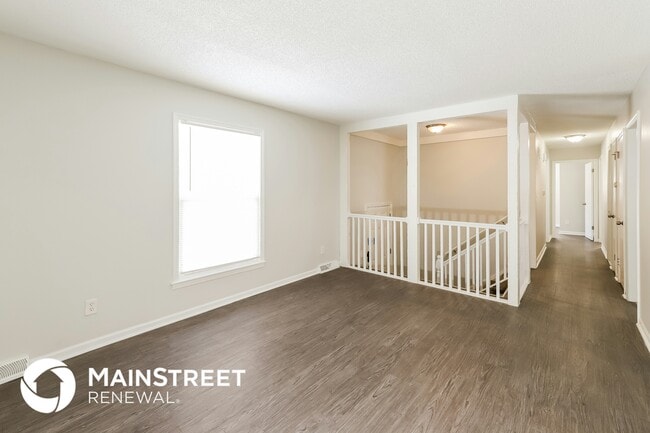 Building Photo - 6610 NW Graden Rd