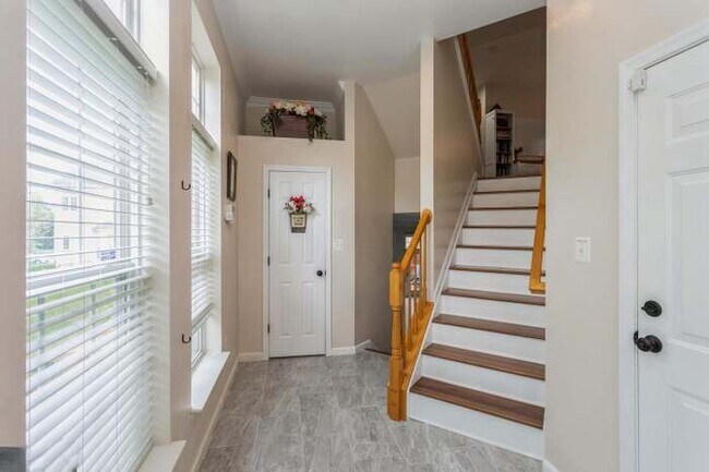 Building Photo - 8338 Middle Ruddings Dr