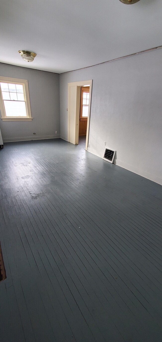 Foto del edificio - 947 Center Point Rd NE