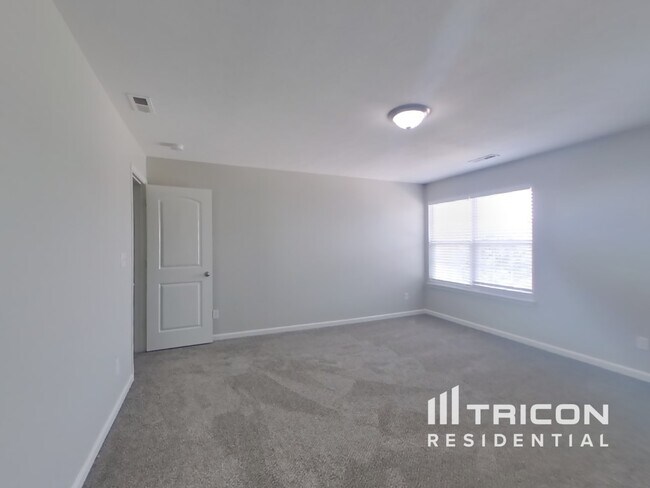Foto del edificio - 371 Wakefield Ct
