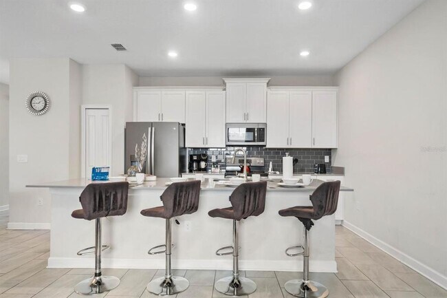 Building Photo - 900 Pebble Beach Dr