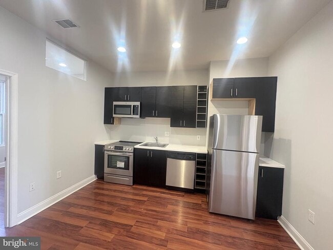 Building Photo - 543 Florida Ave NW