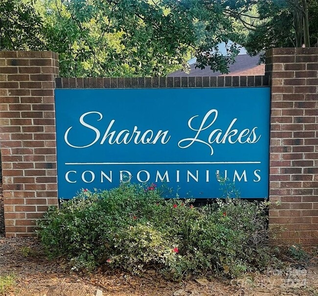 South Charlotte Rental at Sharon Lakes Con... - South Charlotte Rental at Sharon Lakes Con... Apartment