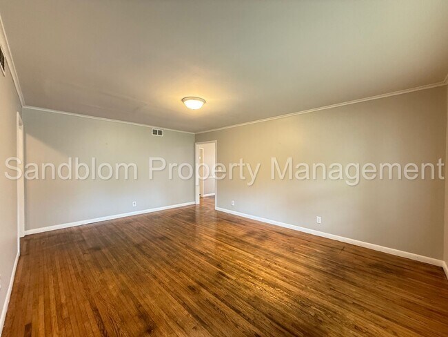 Foto del edificio - FOR LEASE | Tulsa | $1300 Rent | 3 Bed, 1 ...