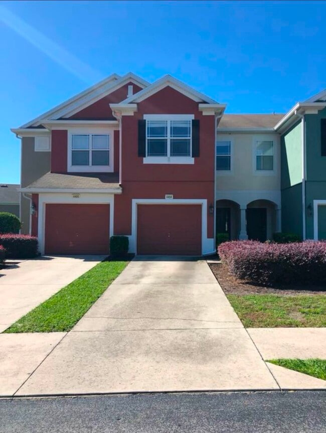 Front of Townhouse with one Garage - 4404 SW 49th Ave