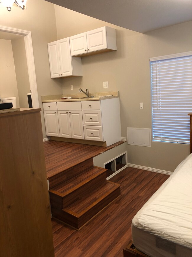 Foto del edificio - 125 Nursery Way
