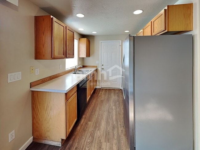 Foto del edificio - 1774 Cherrybloom Ct SE
