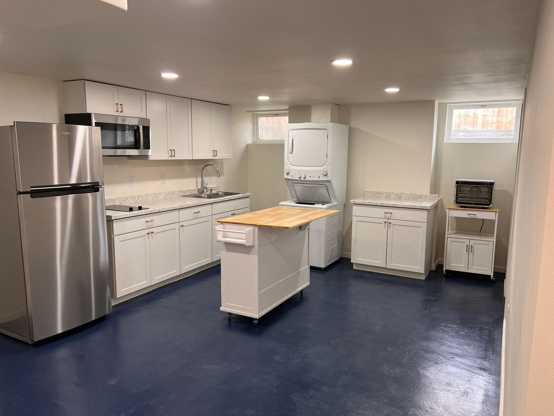 Foto principal - 841 Red Apple Rd