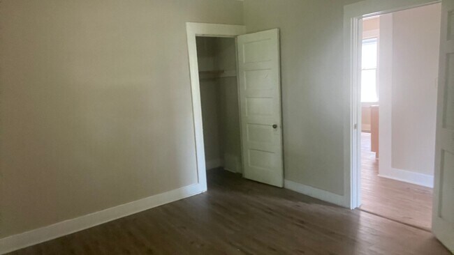 Foto del edificio - 1350 N 36th St