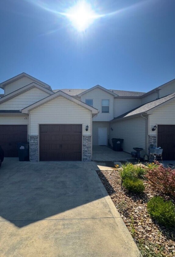 Primary Photo - Coming Soon: Charming 2-Bedroom, 2.5-Bath ...