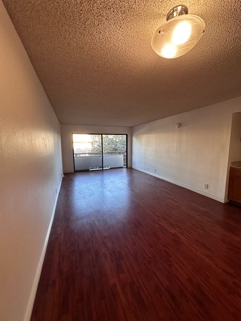 Full view of living room - 121 S Swall Dr