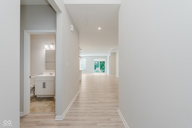 Building Photo - 17084 Cole Evans Dr
