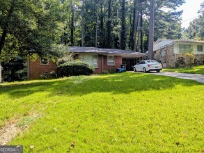 Building Photo - 3248 Dodson Dr