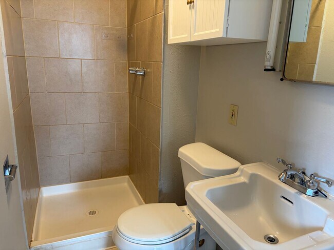 Foto del edificio - 818 N Corona St