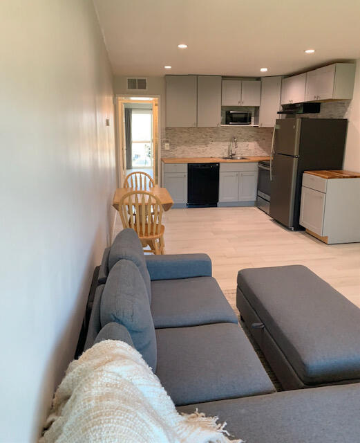 Foto del edificio - 9639 Spyglass Ave