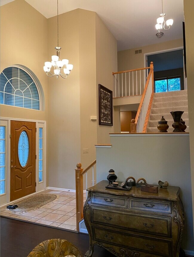 Building Photo - 7624 Beringer Ct