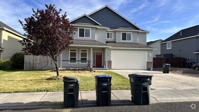 Building Photo - 540 S Glenmoor Dr
