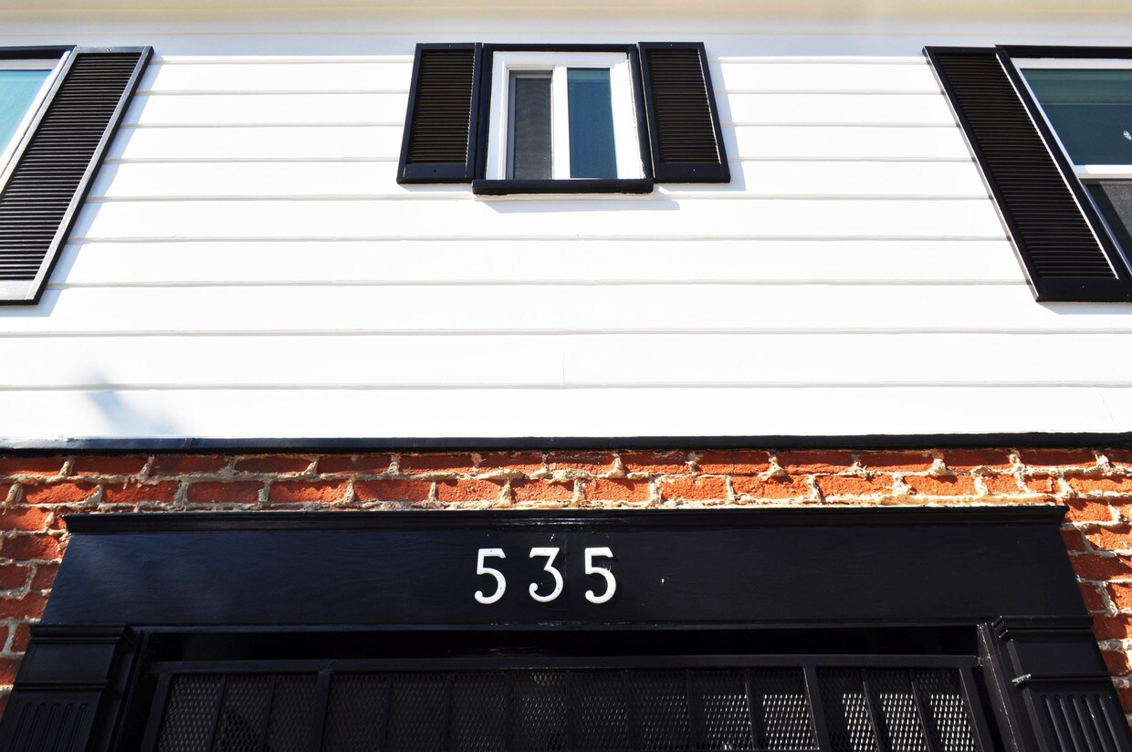 Primary Photo - 535 Linden Ave