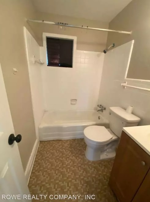 Bathroom - 291 Clover Ave