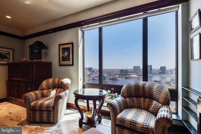 Foto del edificio - 10 E Lee St