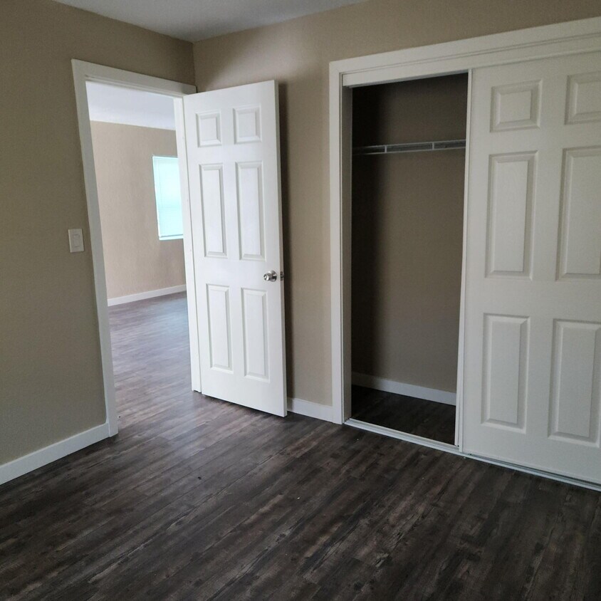 Foto del edificio - 225 NW 12th Ct