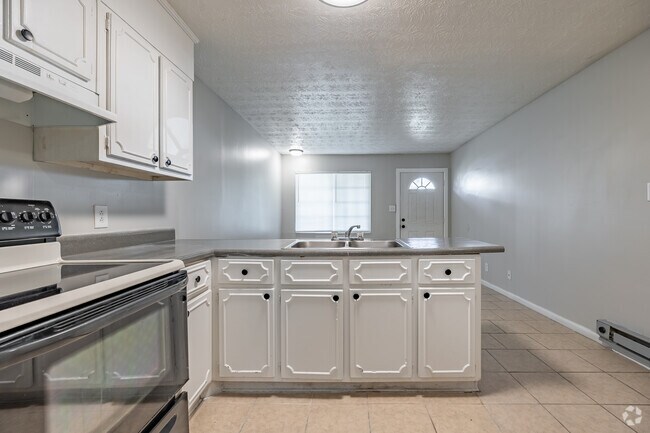1HAB, 1BA - 500 ft² - Twin Pines at Shirley Hills